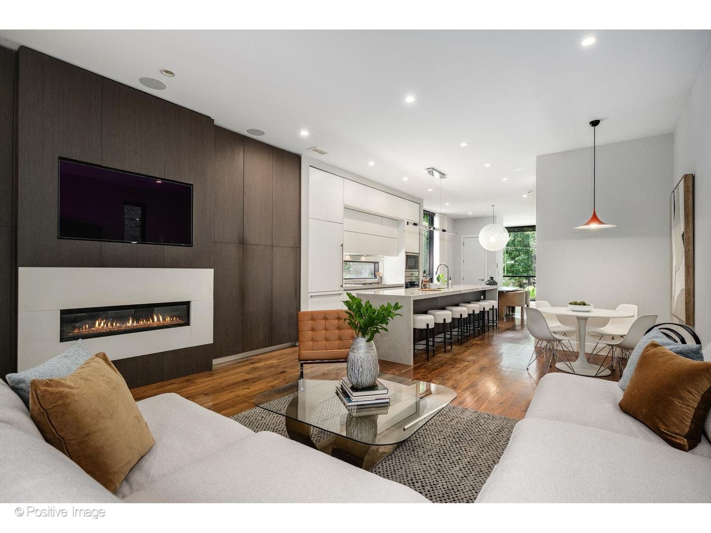 2029 N Hoyne Avenue, Chicago, IL 60647 2029 N Hoyne Avenue, Chicago, IL 60647