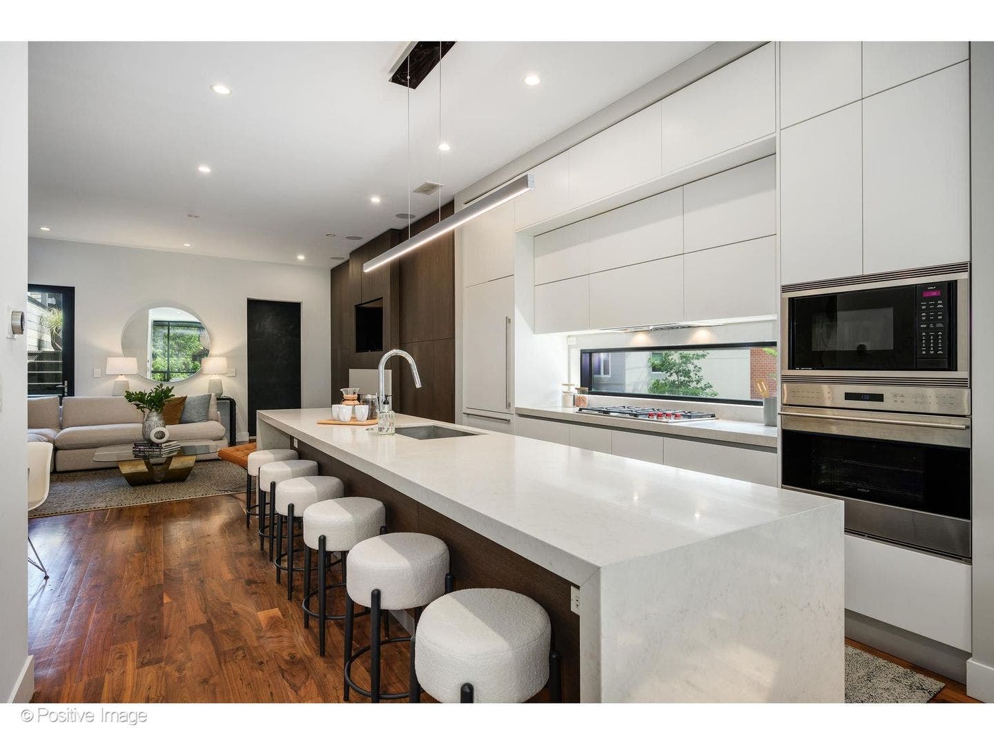 2029 N Hoyne Avenue, Chicago, IL 60647 2029 N Hoyne Avenue, Chicago, IL 60647