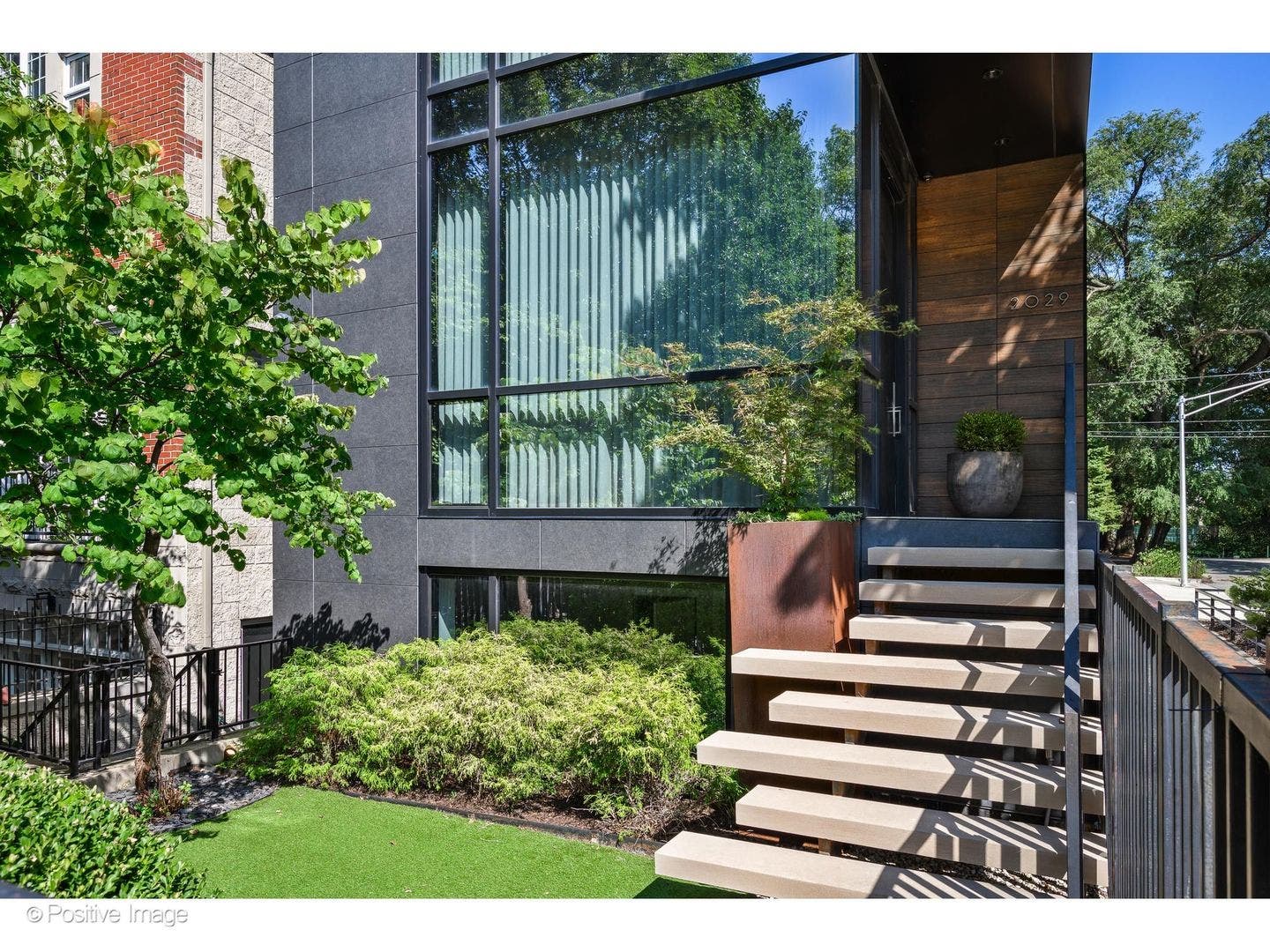 2029 N Hoyne Avenue, Chicago, IL 60647 2029 N Hoyne Avenue, Chicago, IL 60647