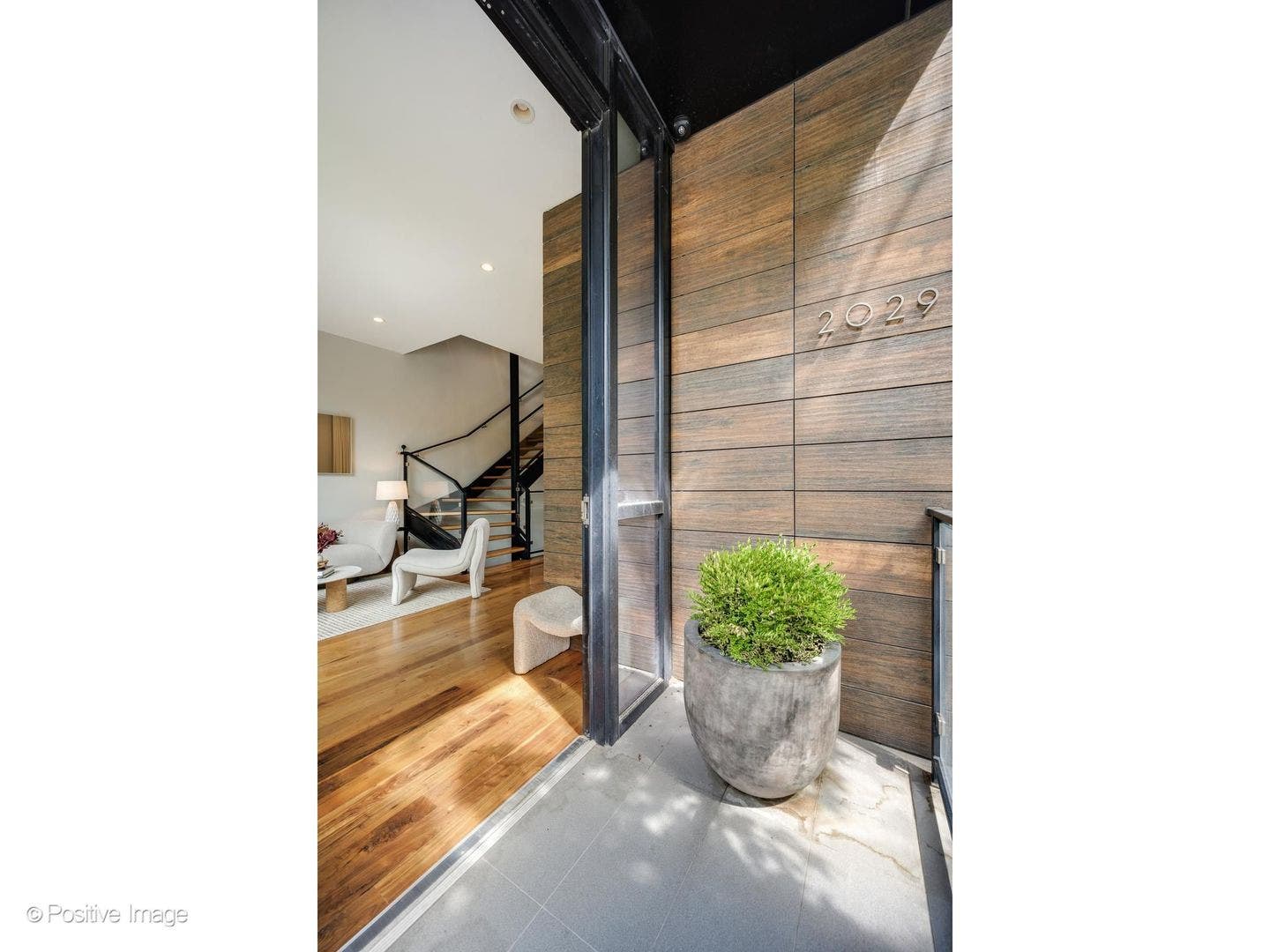 2029 N Hoyne Avenue, Chicago, IL 60647 2029 N Hoyne Avenue, Chicago, IL 60647