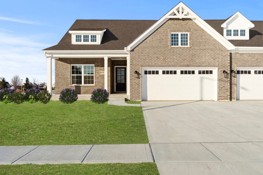 Property photo for 16571 Kayla Drive, Lemont, IL