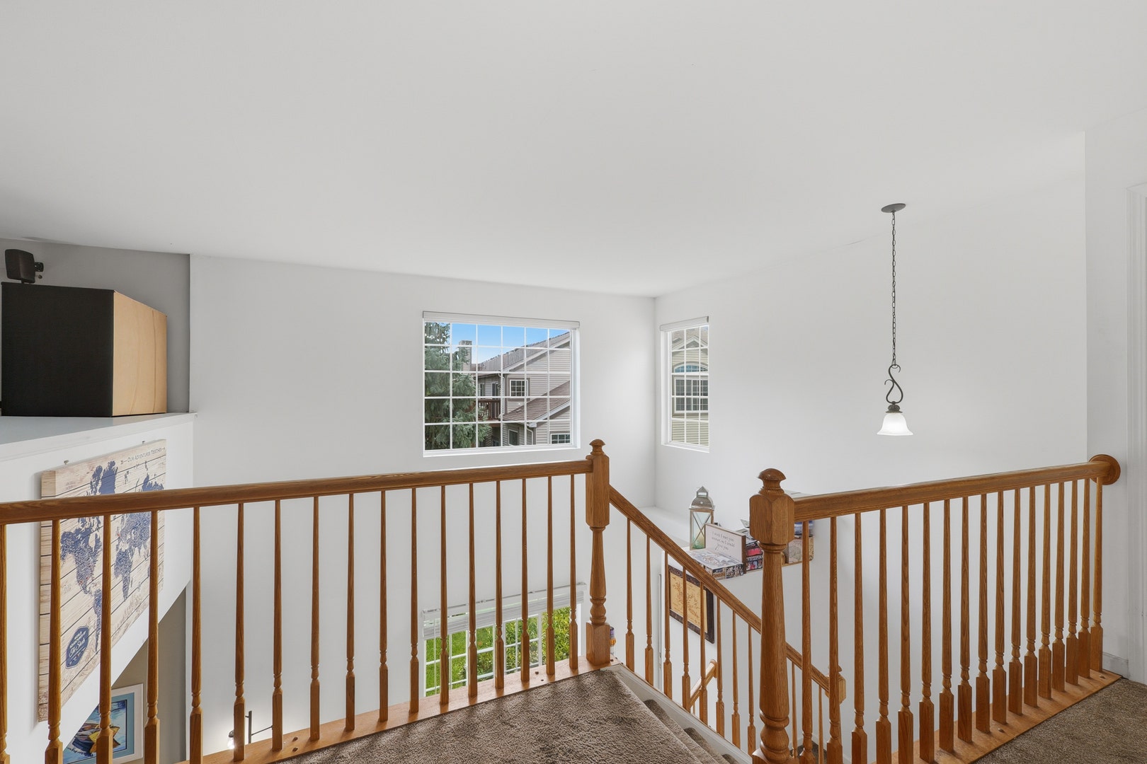 1061 Woodview Court, Aurora, IL 60502 1061 Woodview Court, Aurora, IL 60502