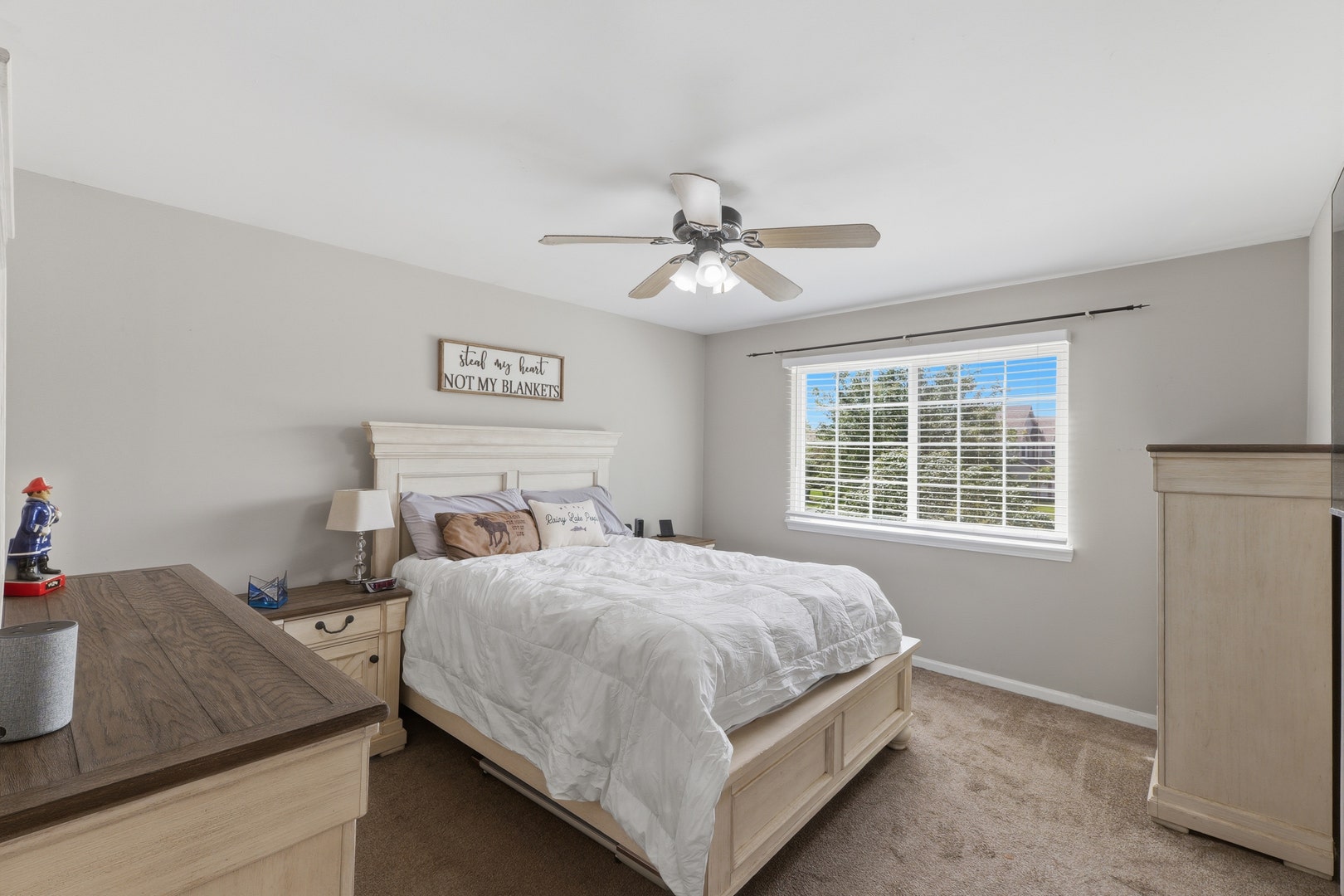 1061 Woodview Court, Aurora, IL 60502 1061 Woodview Court, Aurora, IL 60502