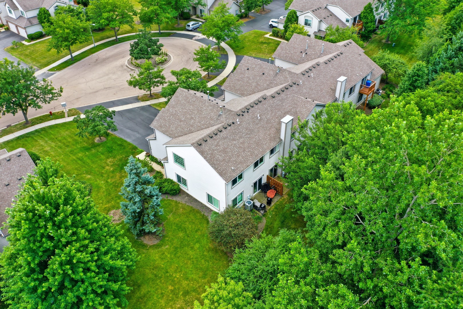 1061 Woodview Court, Aurora, IL 60502 1061 Woodview Court, Aurora, IL 60502