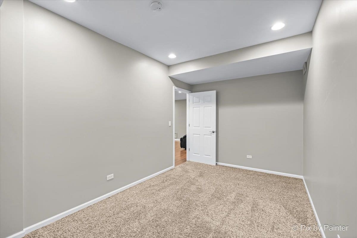 1248 Bradley Circle, Elgin, IL 60120 1248 Bradley Circle, Elgin, IL 60120