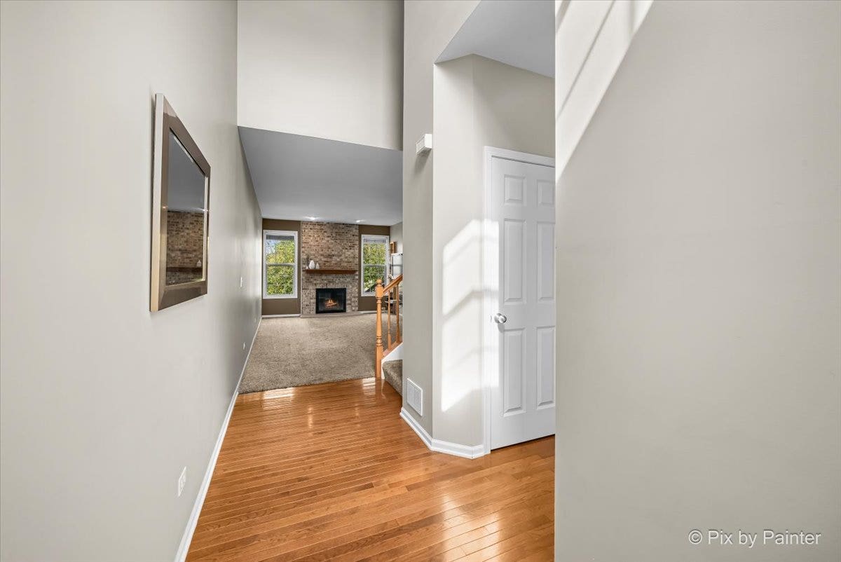 1248 Bradley Circle, Elgin, IL 60120 1248 Bradley Circle, Elgin, IL 60120