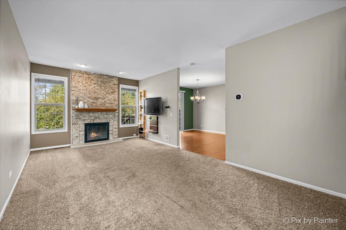 1248 Bradley Circle, Elgin, IL 60120 1248 Bradley Circle, Elgin, IL 60120