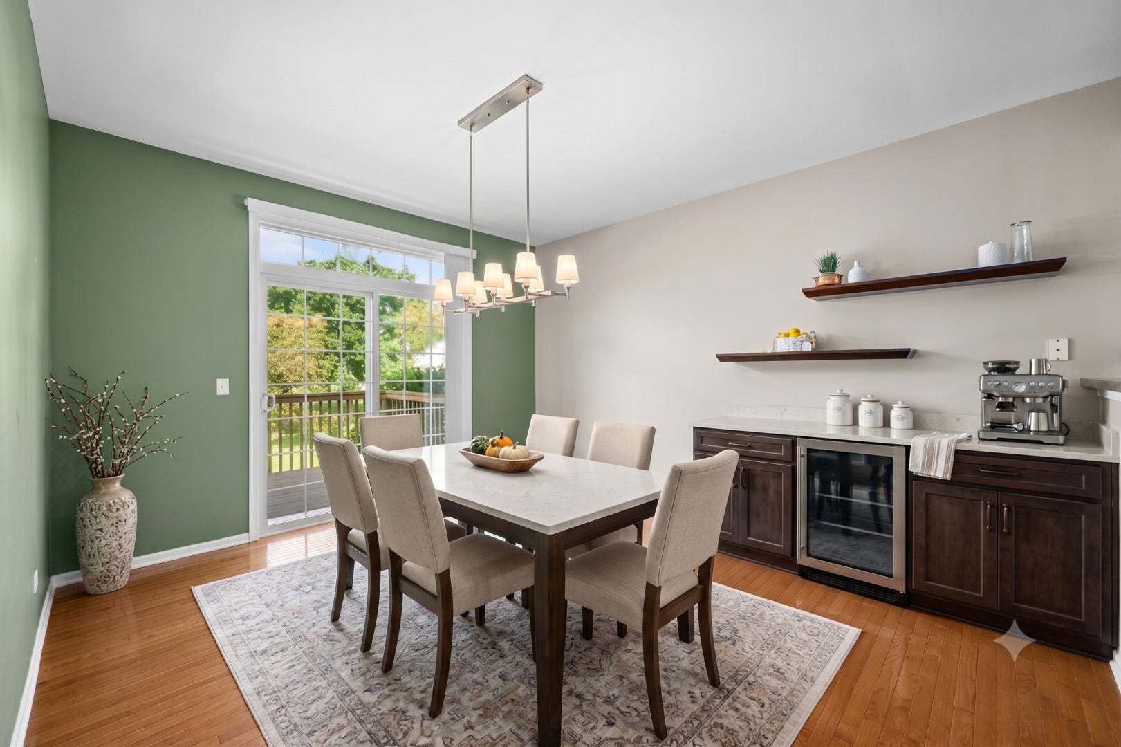 1248 Bradley Circle, Elgin, IL 60120 Virtually Staged Kitchen/ Dining Area- Design Insp