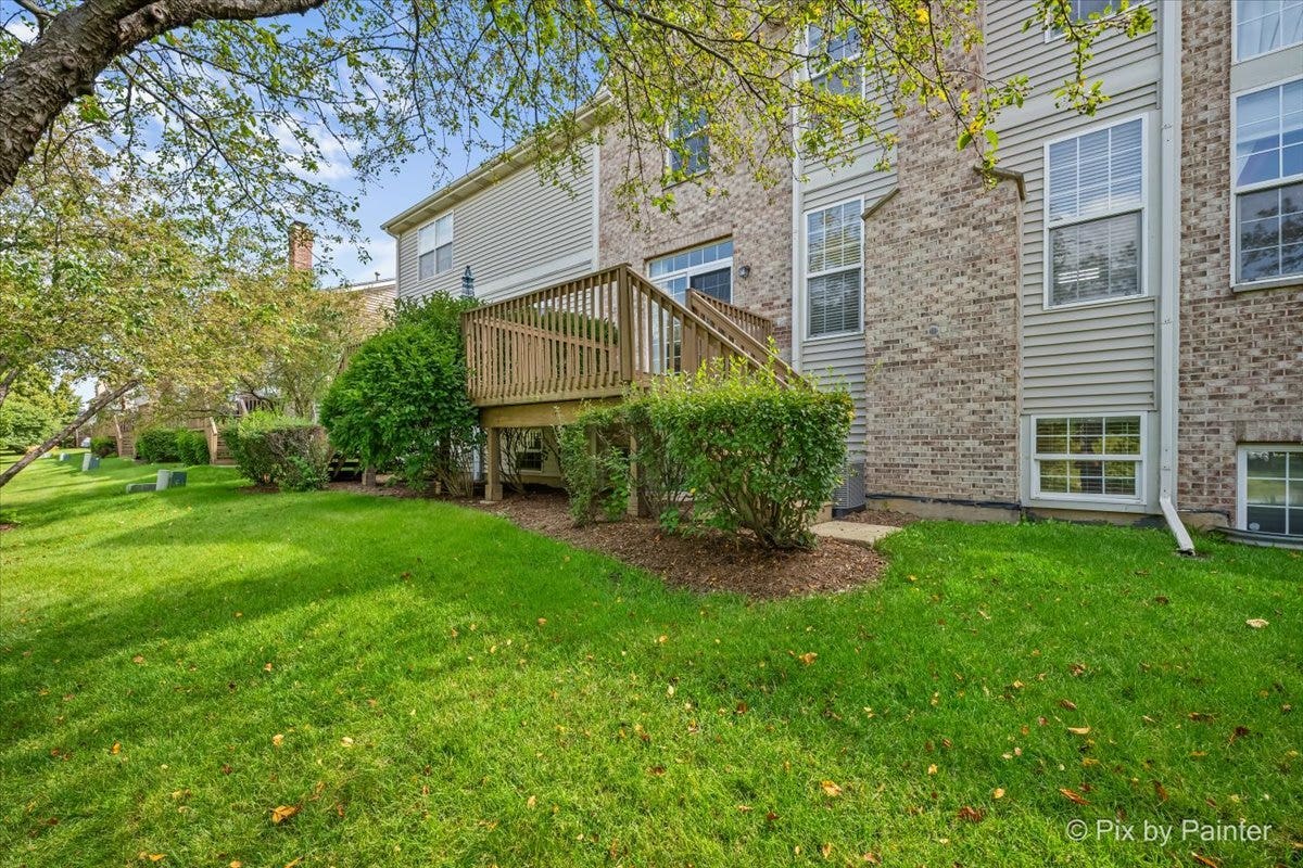 1248 Bradley Circle, Elgin, IL 60120 1248 Bradley Circle, Elgin, IL 60120