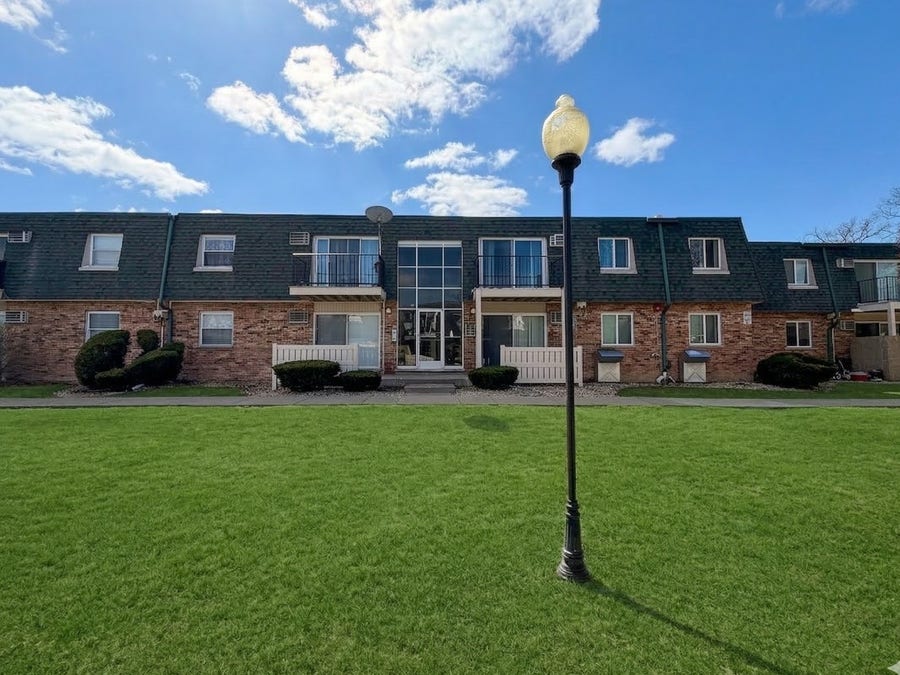 Property photo for 9954 S 84th Terrace, #109, Palos Hills, IL