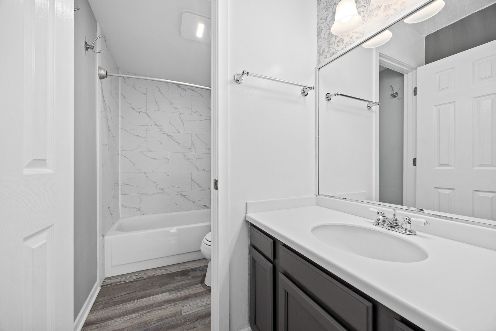 Primary Private Bath