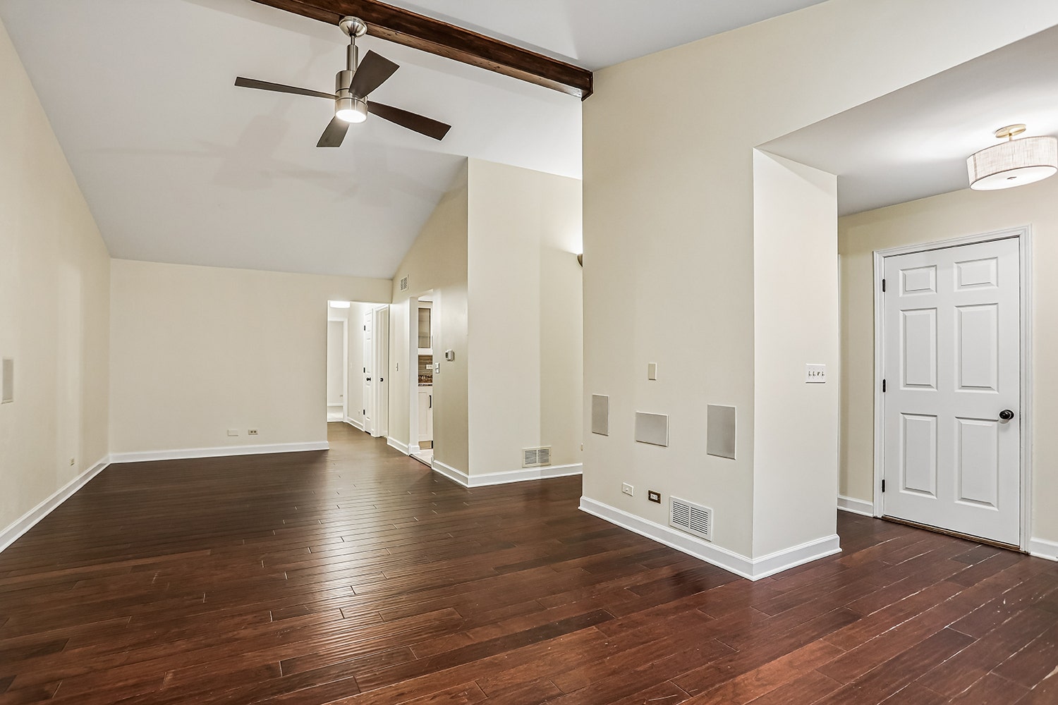 This duplex has wonderfully open and flexible spac