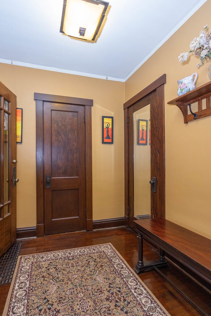811 Farragut Place, Joliet, IL 60435 811 Farragut Place, Joliet, IL 60435