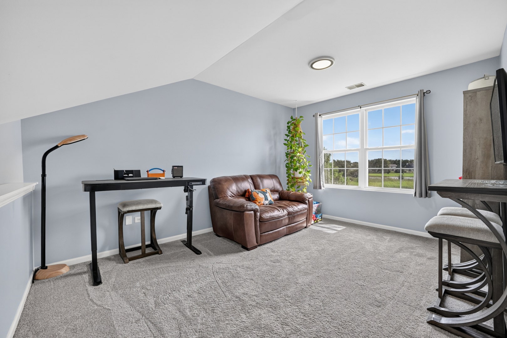 534 Pinebrook Drive, Bolingbrook, IL 60490