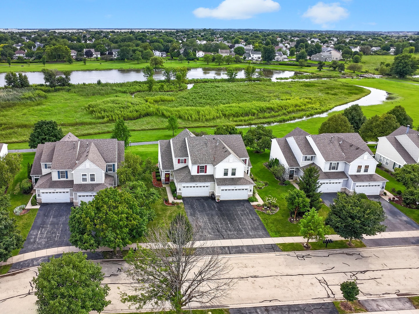 534 Pinebrook Drive, Bolingbrook, IL 60490