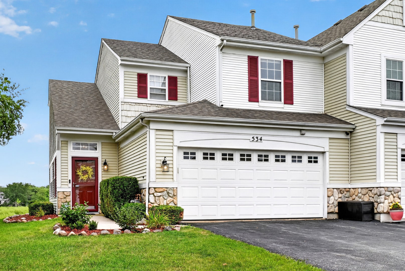 534 Pinebrook Drive, Bolingbrook, IL 60490