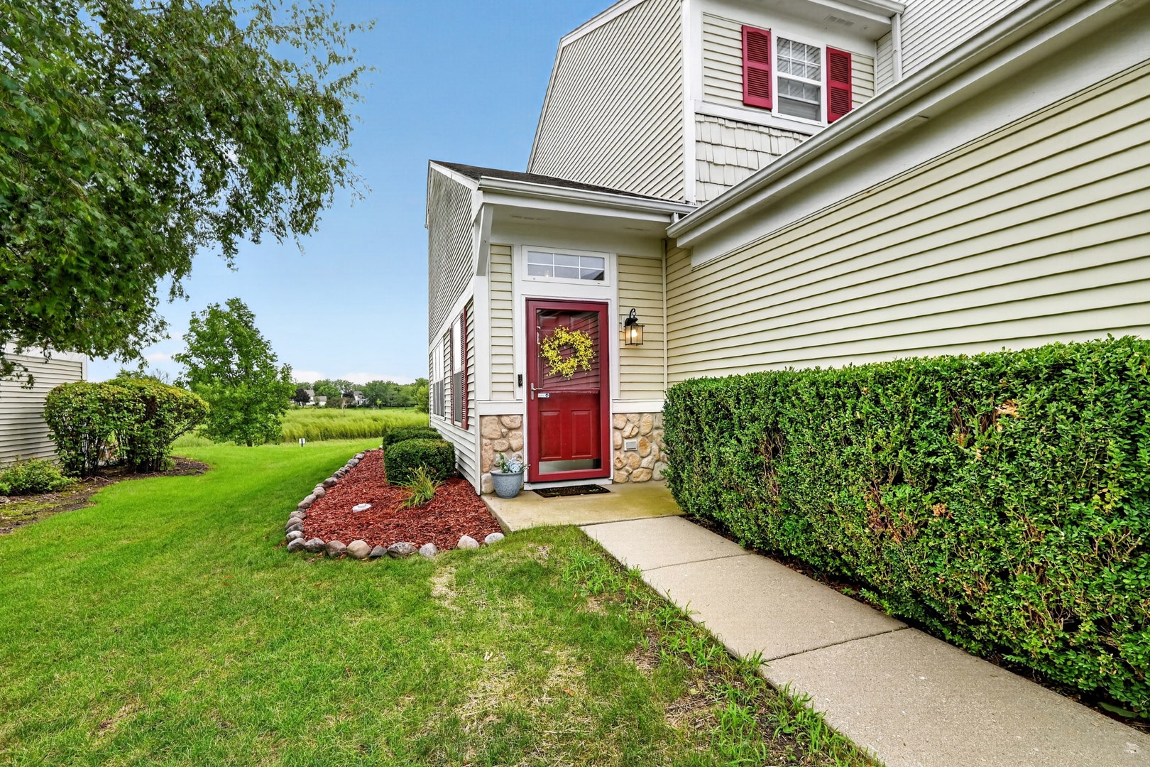 534 Pinebrook Drive, Bolingbrook, IL 60490