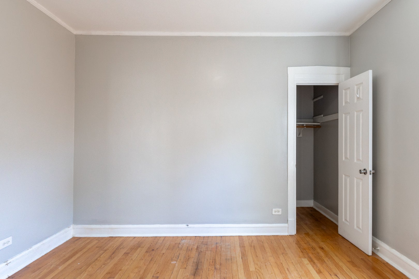 8411 S Elizabeth Street, Chicago, IL 60620 8411 S Elizabeth Street, Chicago, IL 60620