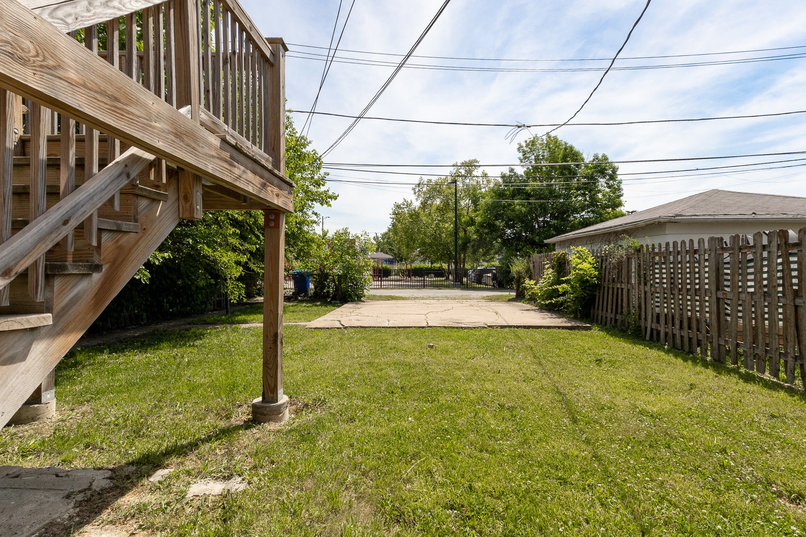 8411 S Elizabeth Street, Chicago, IL 60620 8411 S Elizabeth Street, Chicago, IL 60620