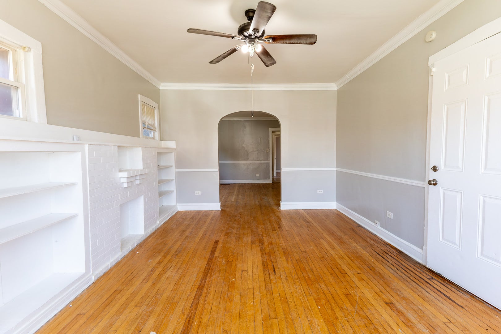8411 S Elizabeth Street, Chicago, IL 60620 8411 S Elizabeth Street, Chicago, IL 60620