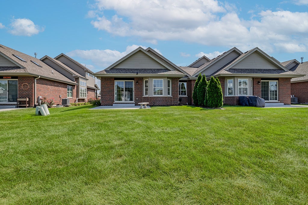 25632 S Riley Erin Road, Manhattan, IL 60442