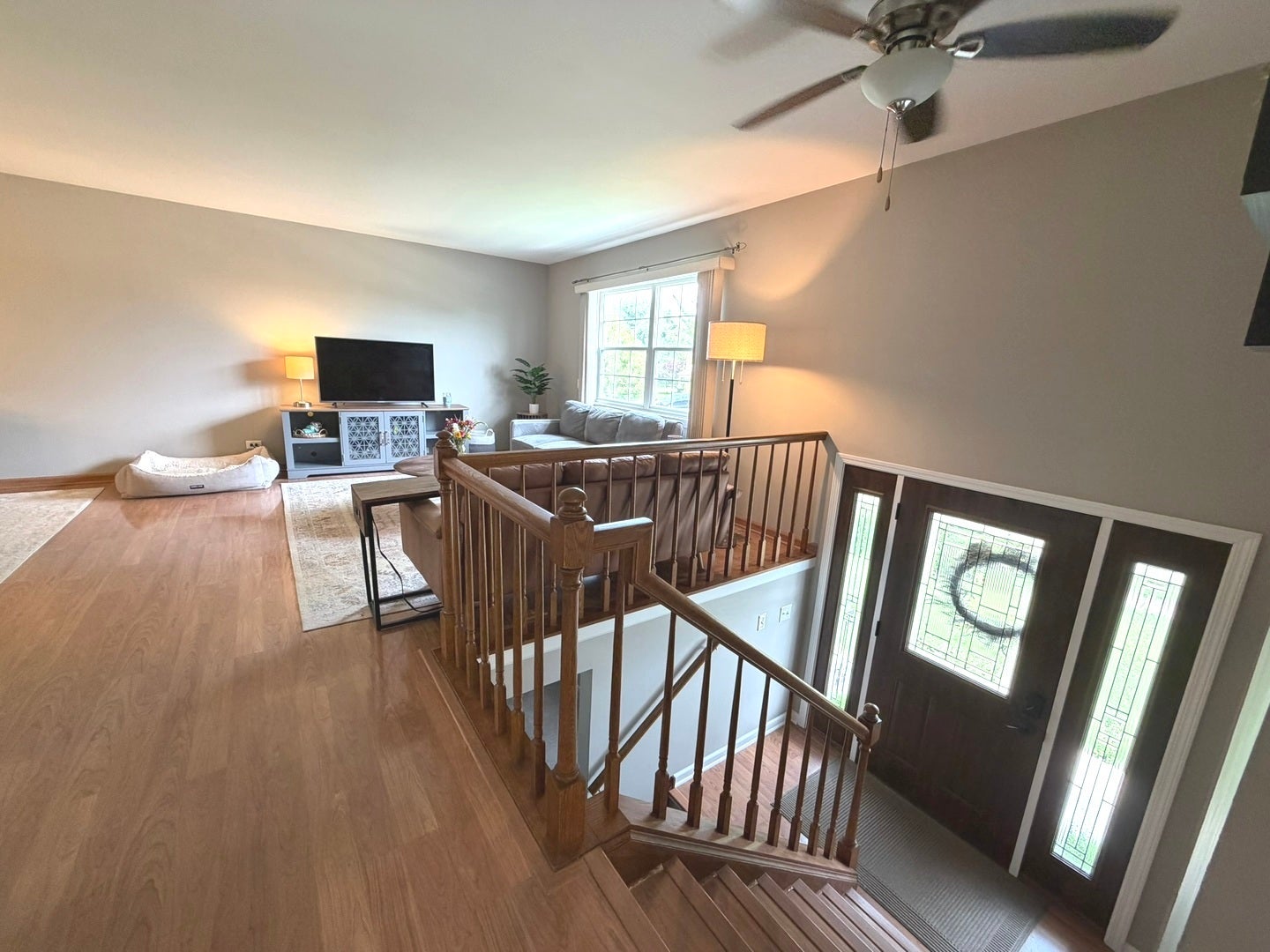 360 Homewood Drive, Bolingbrook, IL 60440 Raised Ranch stairs to foyer and lower level. Noti