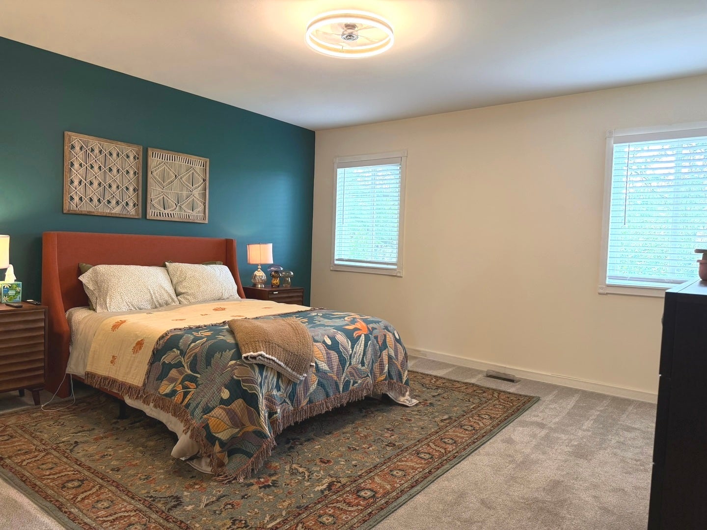 360 Homewood Drive, Bolingbrook, IL 60440 New feature wall and a modern fan/light have been