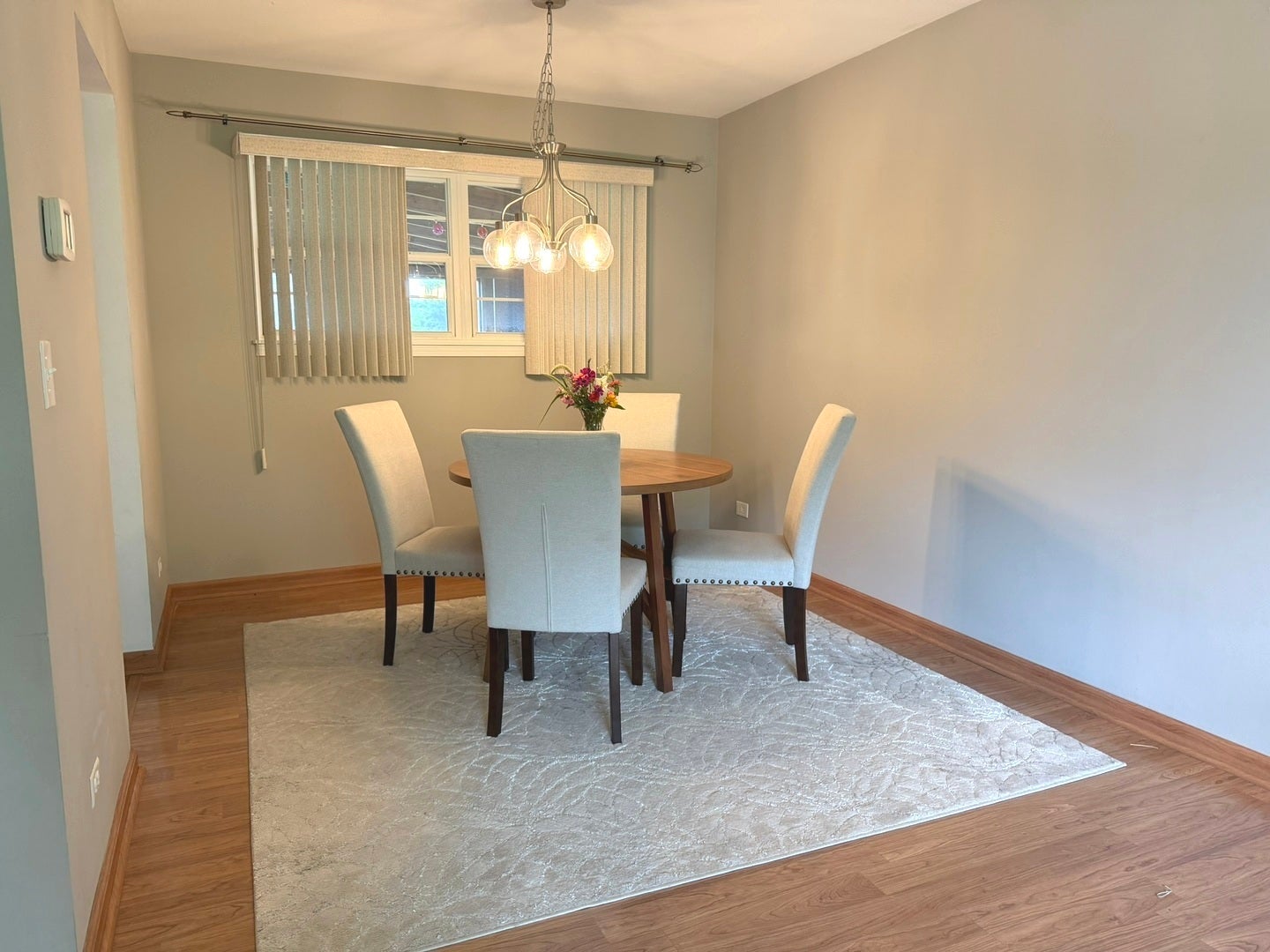 360 Homewood Drive, Bolingbrook, IL 60440 New modern lighting has been added as well as blin