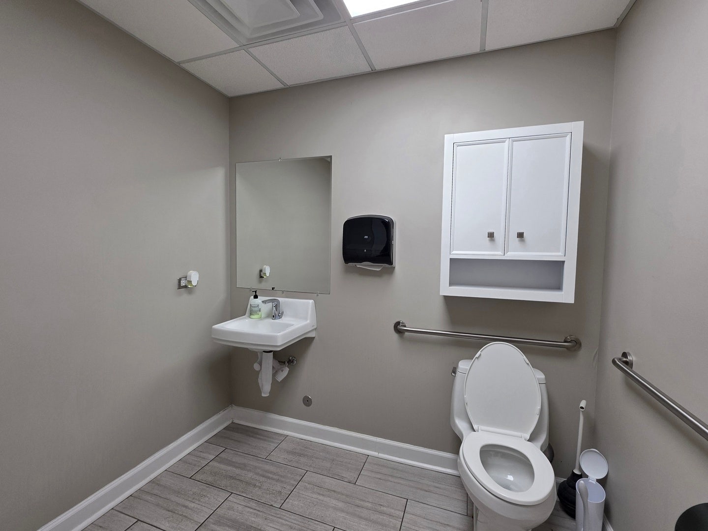 16604 107th Court S, Orland Park, IL 60467 16604 107th Court S, Orland Park, IL 60467