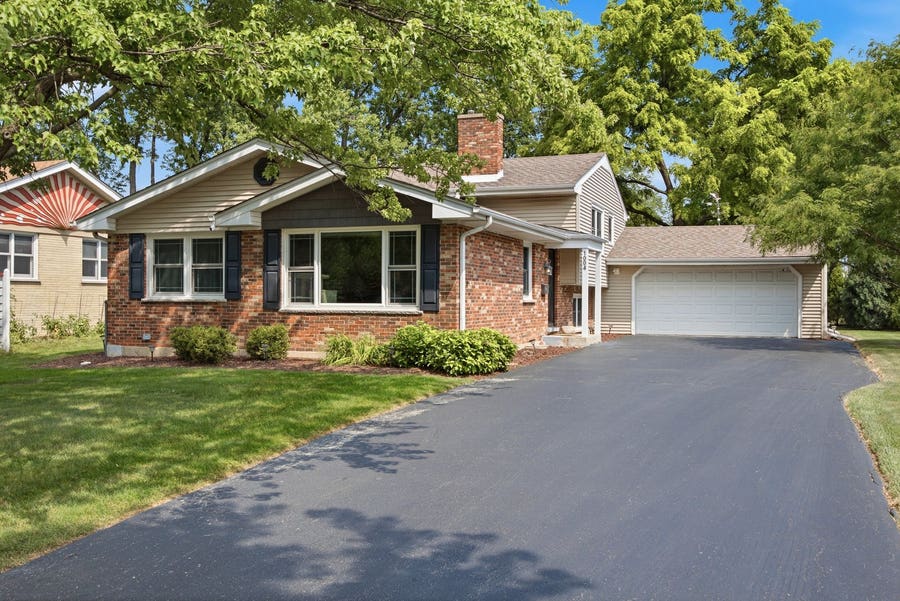 Property photo for 1004 61st Street, Downers Grove, IL
