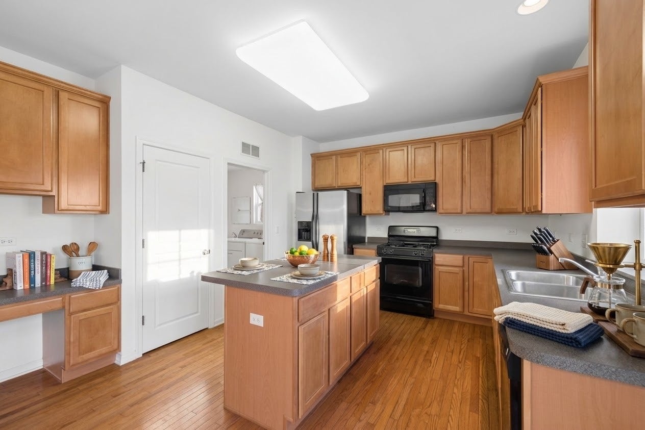 354 Hogan Street, Bolingbrook, IL 60490