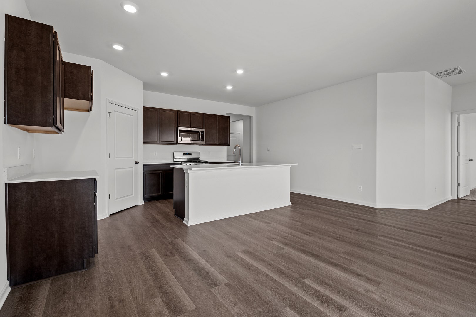 2913 Old Castle Road, Joliet, IL 60435