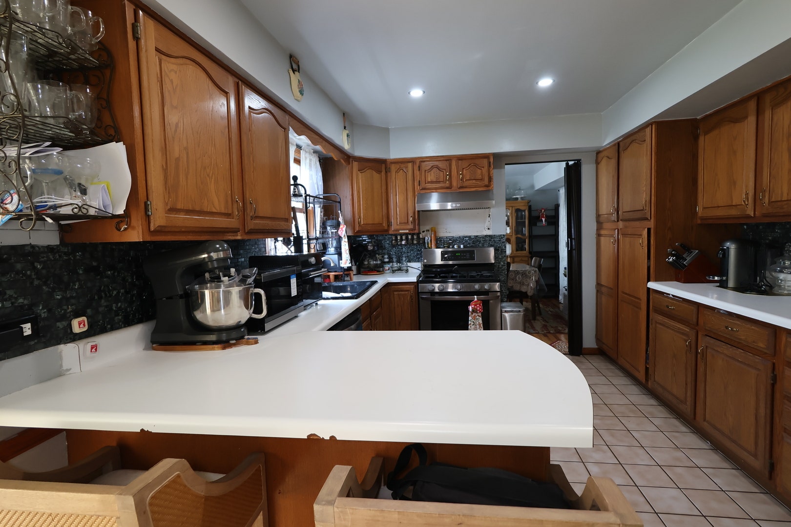 2166 Jordan Lane, Elgin, IL 60123 2166 Jordan Lane, Elgin, IL 60123
