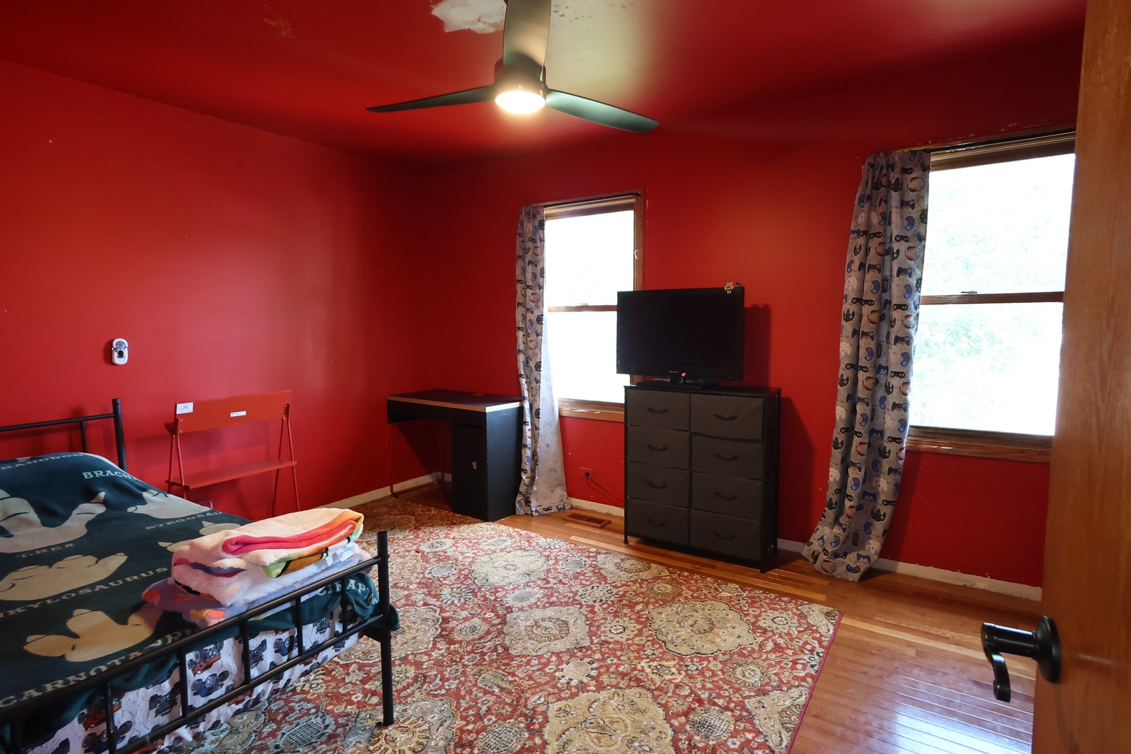 2166 Jordan Lane, Elgin, IL 60123 2166 Jordan Lane, Elgin, IL 60123