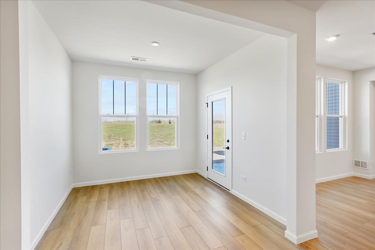 717 Maidengrass Way, #54004, Bolingbrook, IL 60490