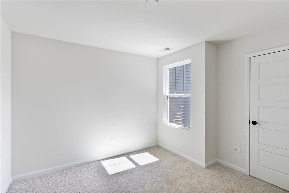 717 Maidengrass Way, #54004, Bolingbrook, IL 60490