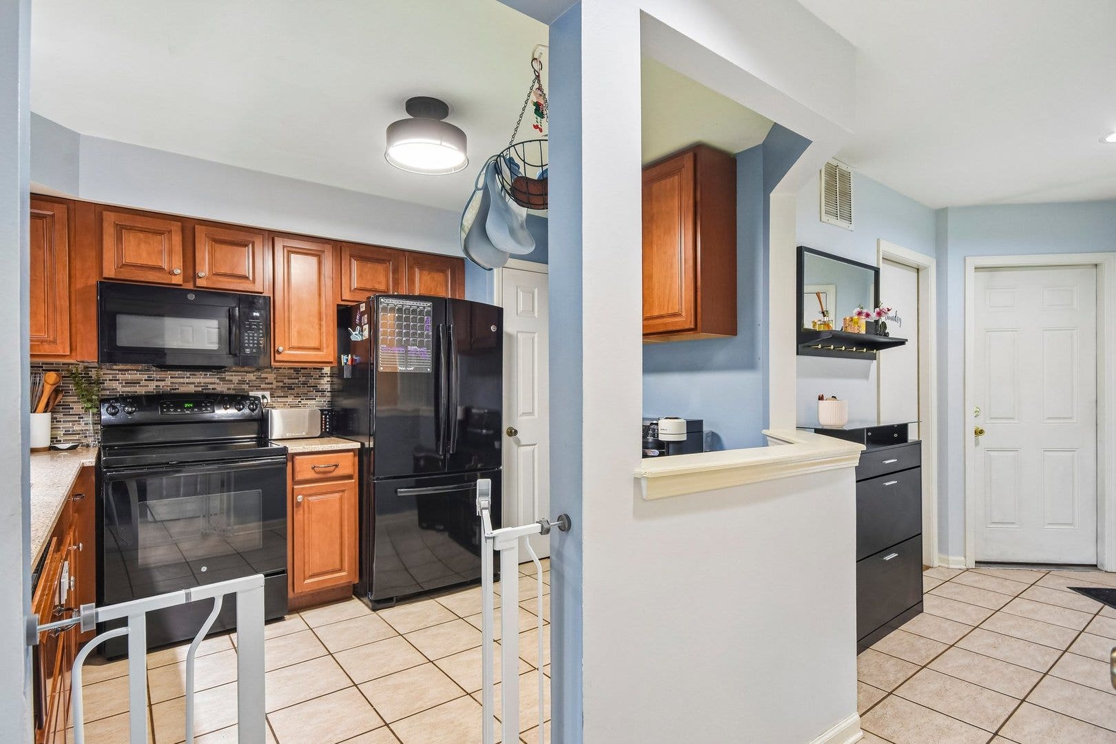 418 Lakeview Circle, Bolingbrook, IL 60440 418 Lakeview Circle, Bolingbrook, IL 60440