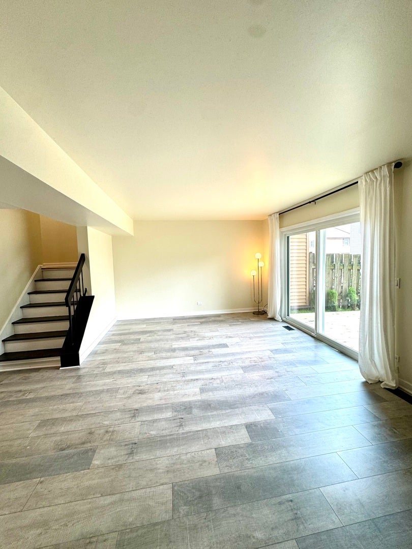328 Ottawa Drive, Bolingbrook, IL 60440 328 Ottawa Drive, Bolingbrook, IL 60440