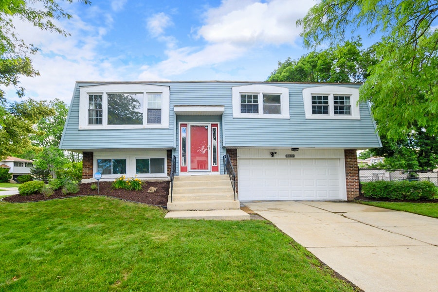 Property photo for 16242 Olcott Avenue, Tinley Park, IL