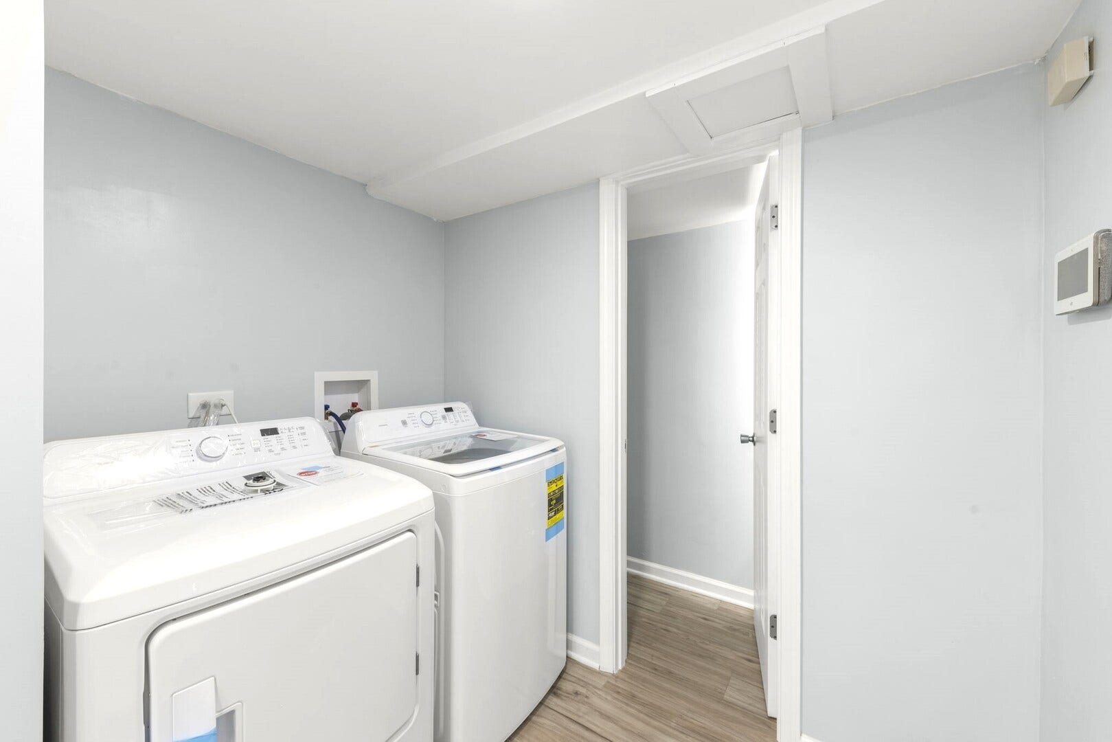 1010 Symphony Drive, Aurora, IL 60504 Washer & Dryer are brand new
