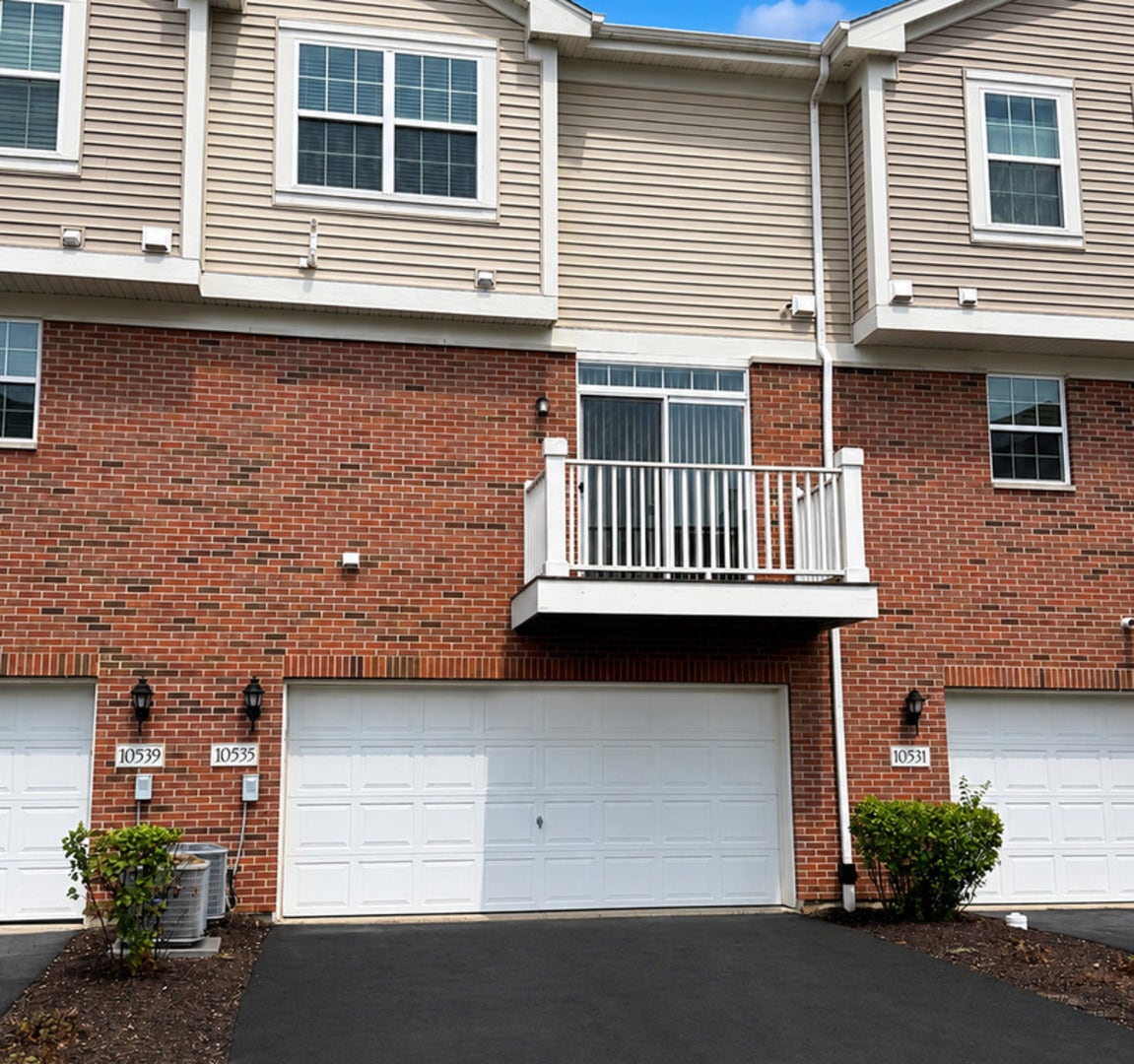 10535 W 154th Place, Orland Park, IL 60462