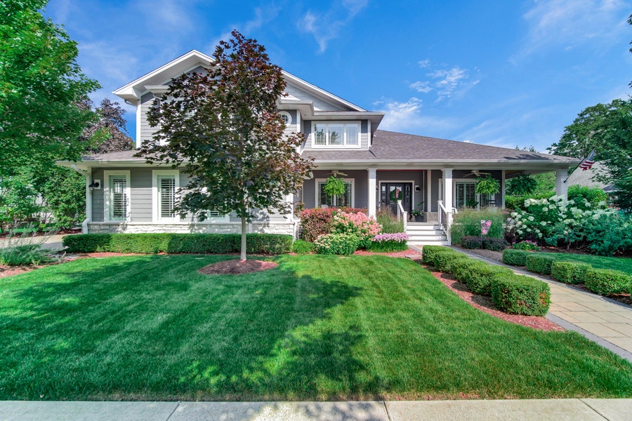 Property photo for 141 Oak Street, Frankfort, IL