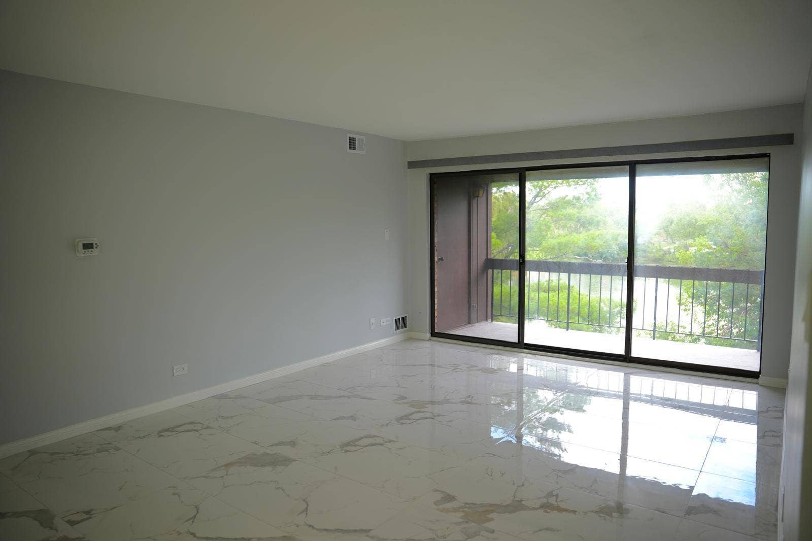 7505 175th Street, #132, Tinley Park, IL 60477