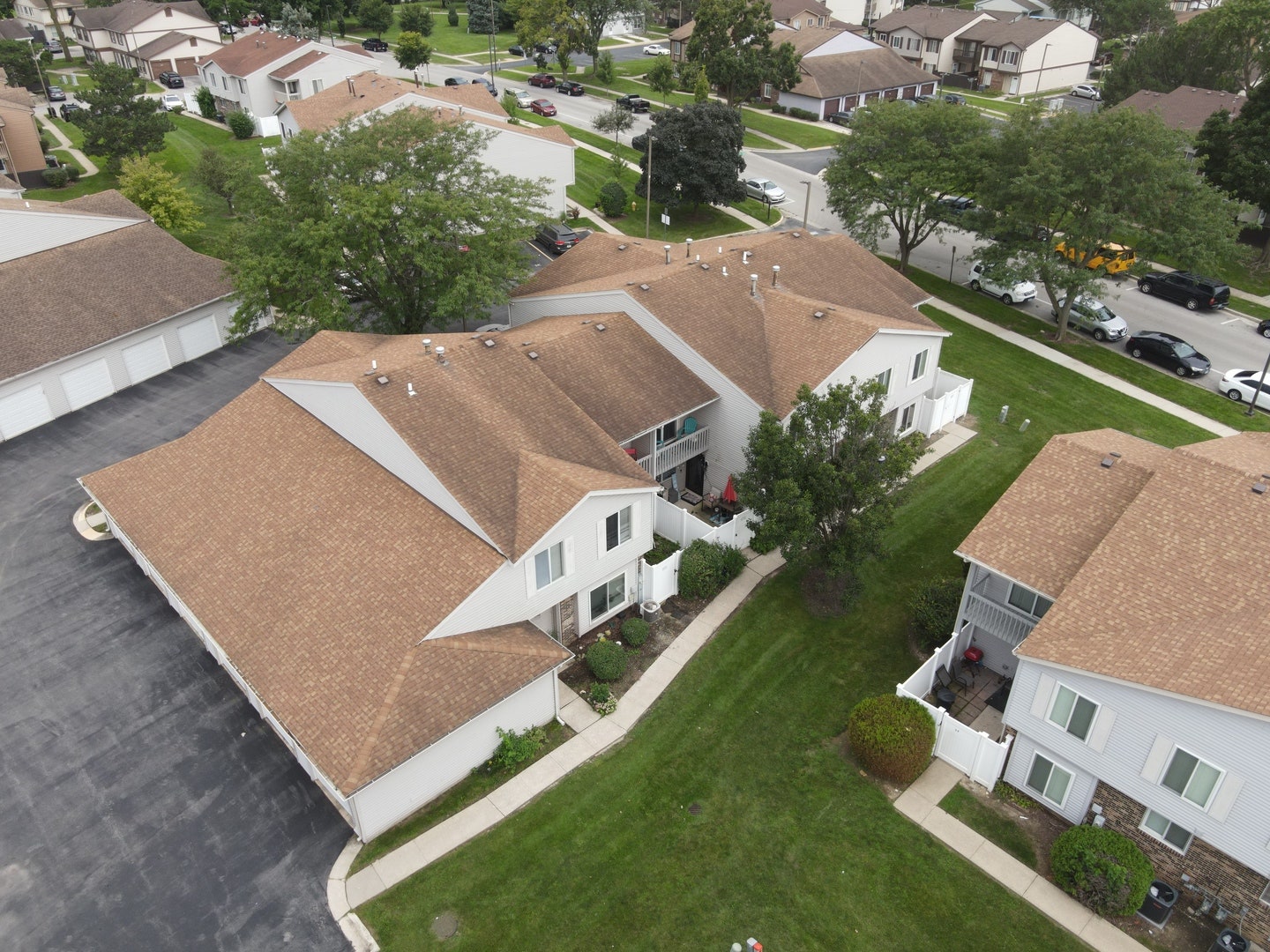 17 Fernwood Drive, #E, Bolingbrook, IL 60440