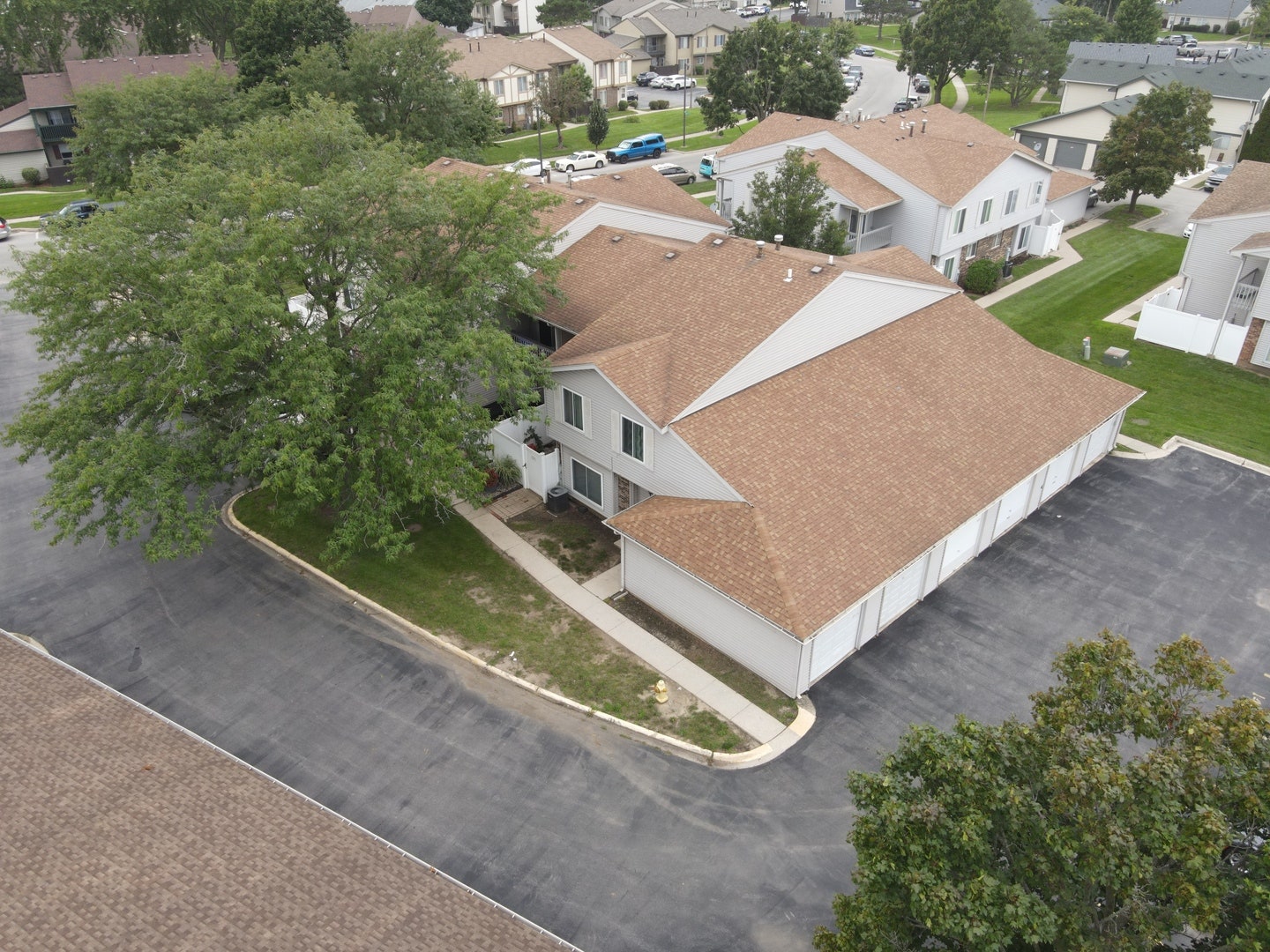 17 Fernwood Drive, #E, Bolingbrook, IL 60440
