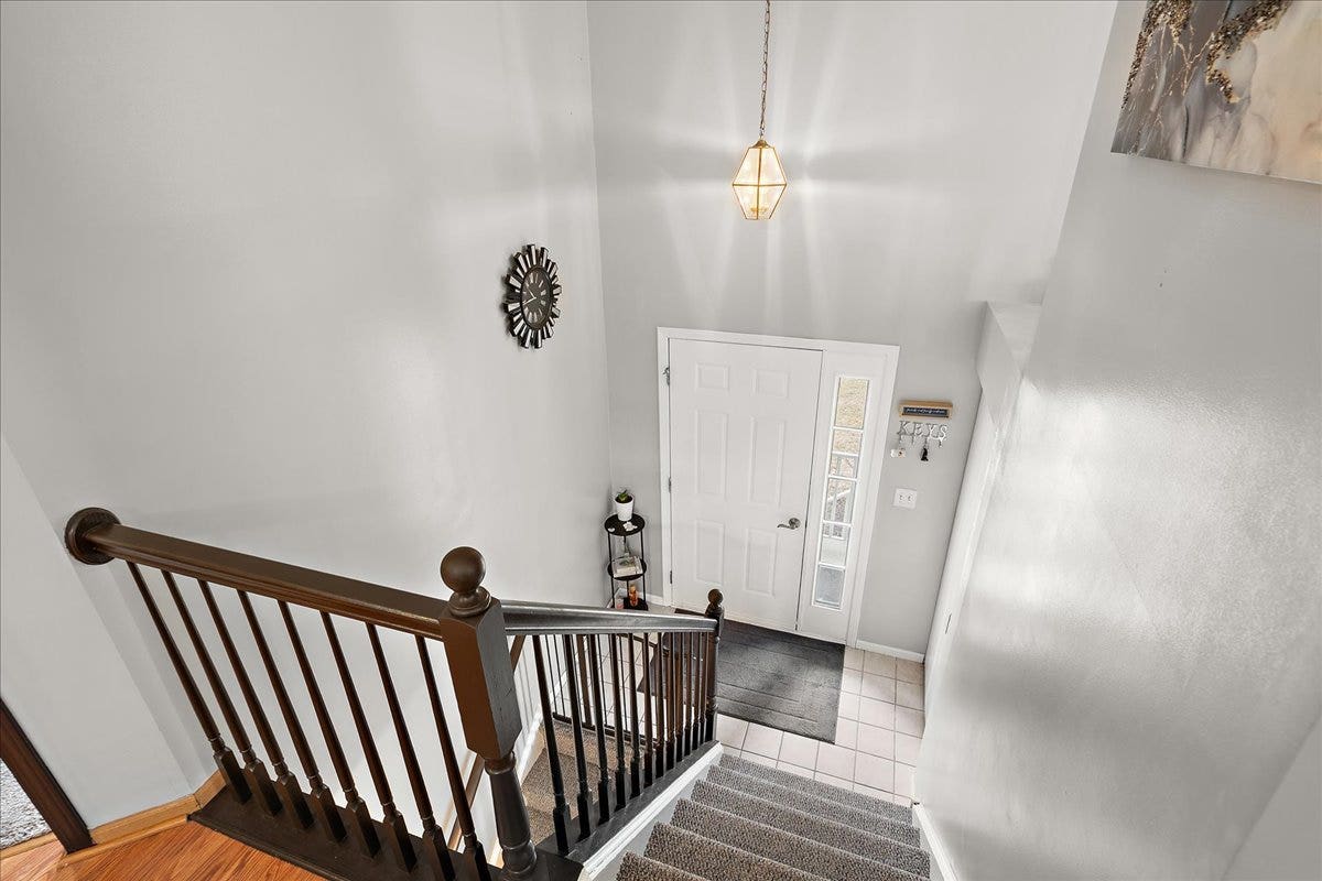 2941 Woodside Drive, Joliet, IL 60431 2941 Woodside Drive, Joliet, IL 60431