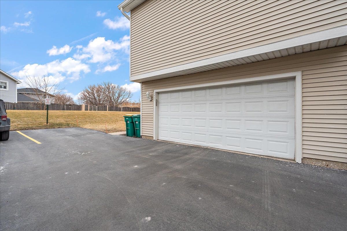 2941 Woodside Drive, Joliet, IL 60431 Additional assigned parking spot and one guest par
