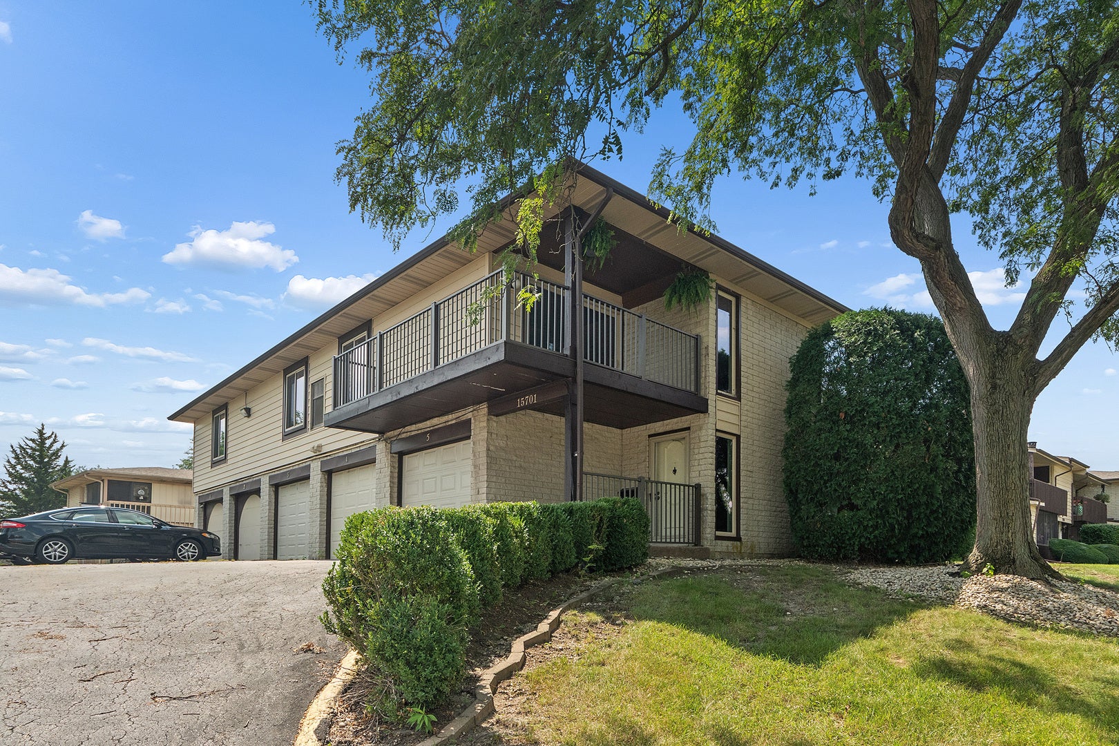15701 Orlan Brook Drive, #5, Orland Park, IL 60462 15701 Orlan Brook Drive, #5, Orland Park, IL 60462