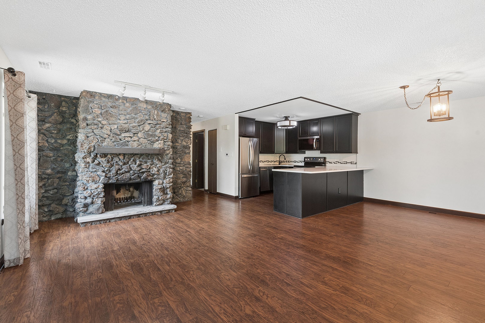 15701 Orlan Brook Drive, #5, Orland Park, IL 60462 15701 Orlan Brook Drive, #5, Orland Park, IL 60462