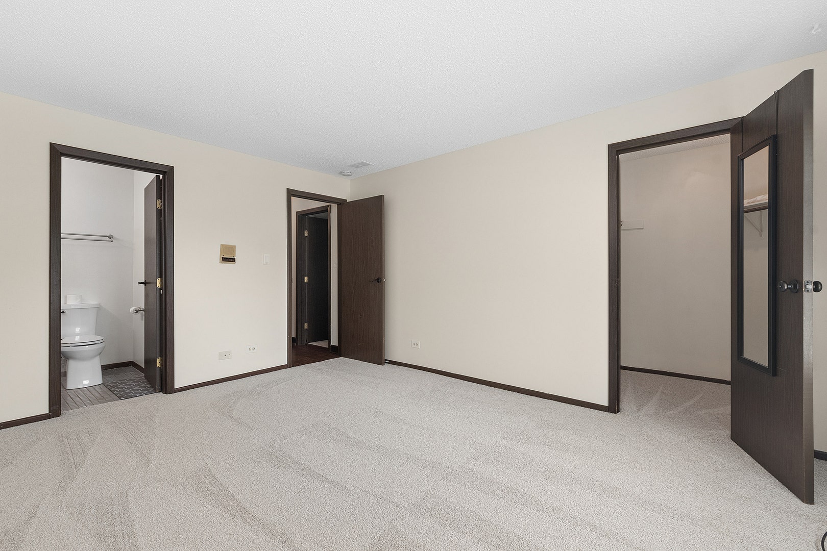 15701 Orlan Brook Drive, #5, Orland Park, IL 60462 15701 Orlan Brook Drive, #5, Orland Park, IL 60462